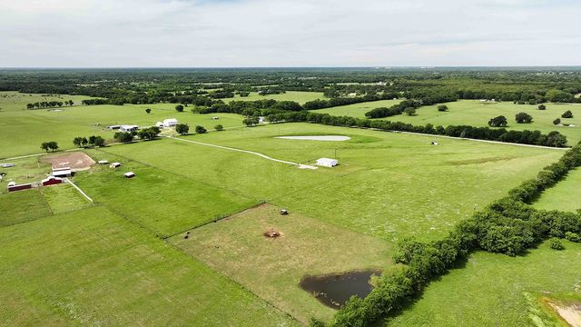 4260 County Road 3108, Campbell, TX 75422