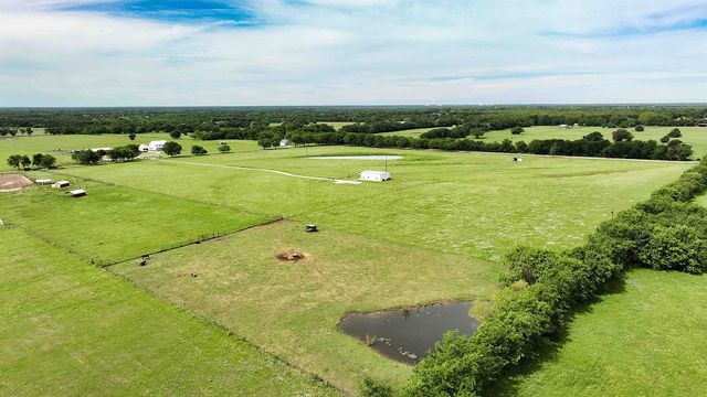 4260 County Road 3108, Campbell, TX 75422