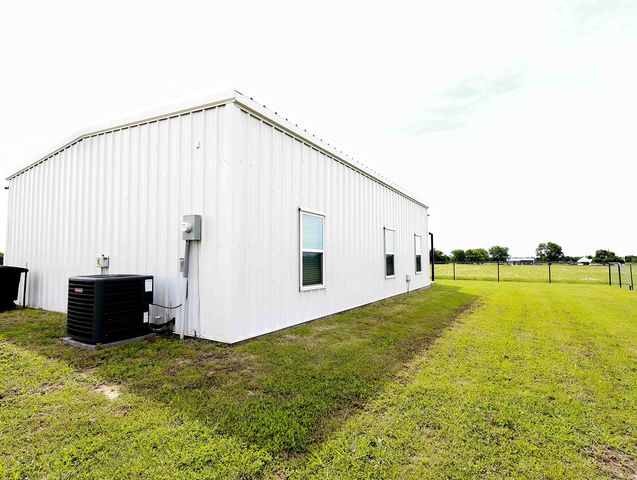 4260 County Road 3108, Campbell, TX 75422