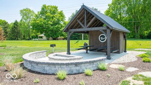 2600 Redding Drive, Whitestown, IN 46075