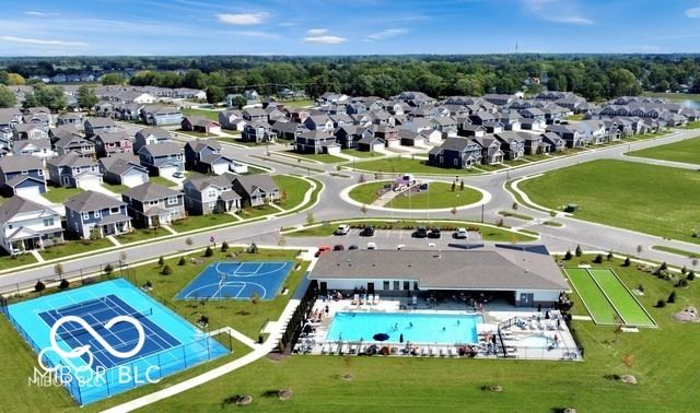 2600 Redding Drive, Whitestown, IN 46075