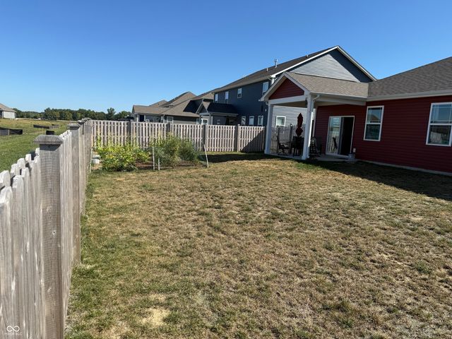 2600 Redding Drive, Whitestown, IN 46075