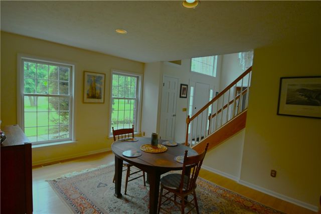 7 Saddle Hill, Mendon, NY 14472
