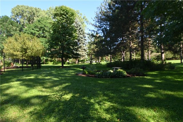 7 Saddle Hill, Mendon, NY 14472