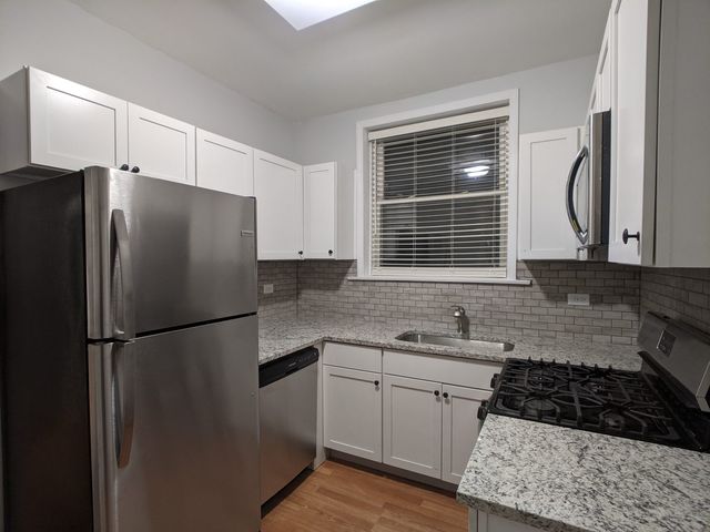 3700 W Wrightwood Avenue 1, Chicago, IL 60647