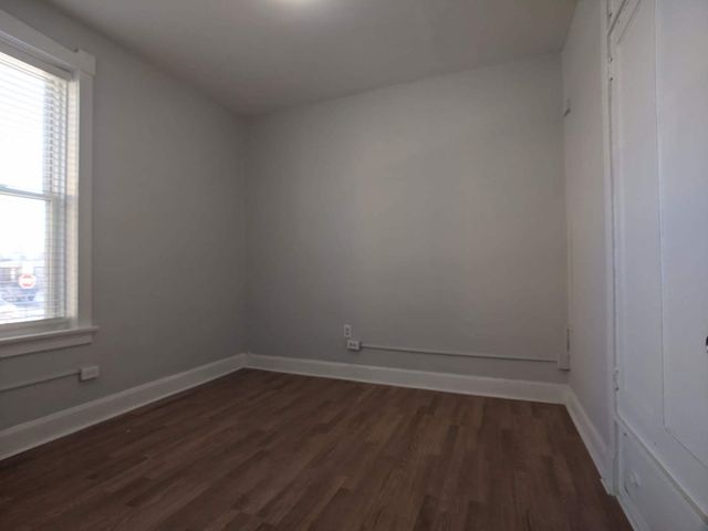 3700 W Wrightwood Avenue 1, Chicago, IL 60647