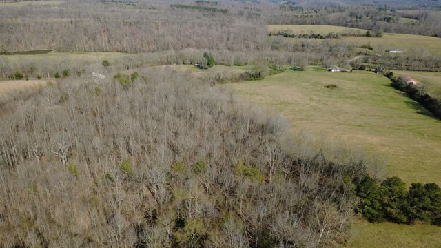 100 Concord Rd, Leoma, TN 38468