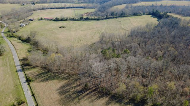 100 Concord Rd, Leoma, TN 38468