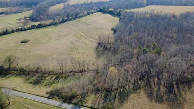 100 Concord Rd, Leoma, TN 38468