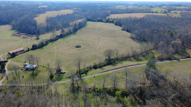 100 Concord Rd, Leoma, TN 38468