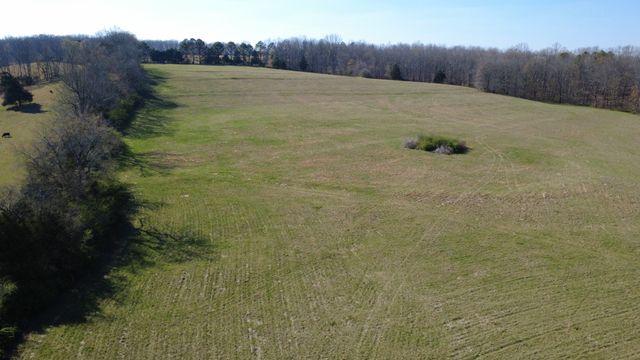 100 Concord Rd, Leoma, TN 38468