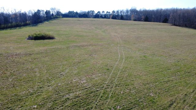 100 Concord Rd, Leoma, TN 38468