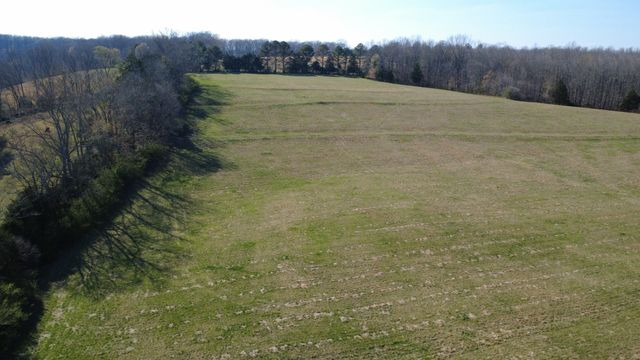 100 Concord Rd, Leoma, TN 38468