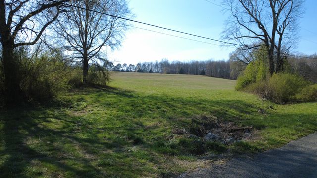 100 Concord Rd, Leoma, TN 38468