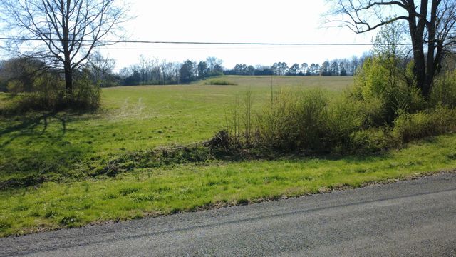 100 Concord Rd, Leoma, TN 38468