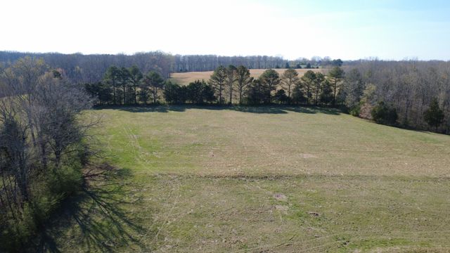 100 Concord Rd, Leoma, TN 38468