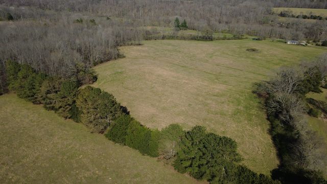 100 Concord Rd, Leoma, TN 38468