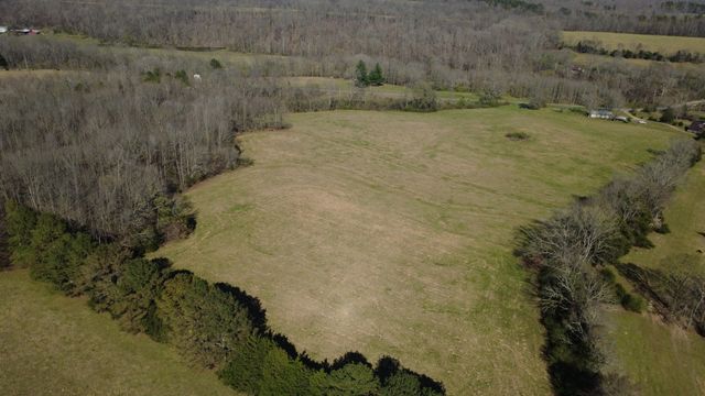 100 Concord Rd, Leoma, TN 38468