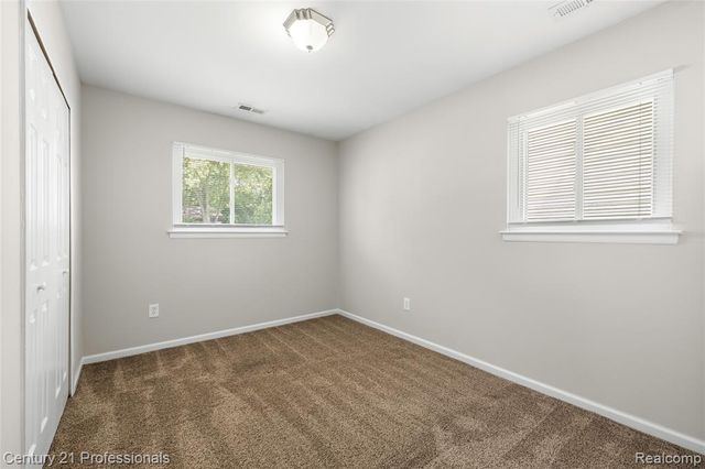 22830 Colgate Street, Farmington, MI 48336