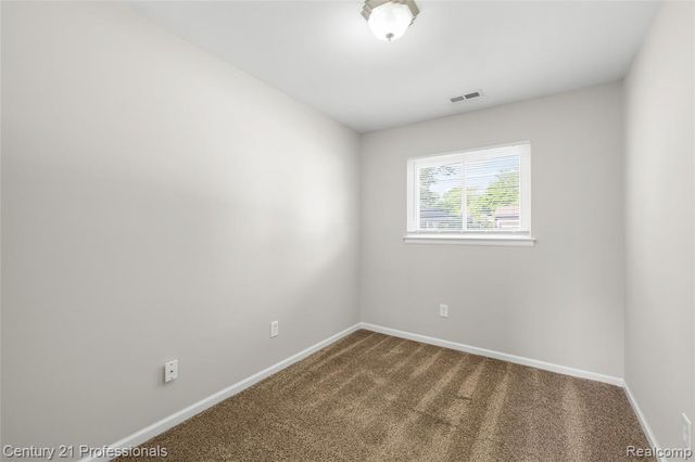22830 Colgate Street, Farmington, MI 48336