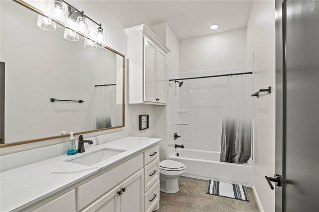 12825 Parkside Drive, Oklahoma City, OK 73173