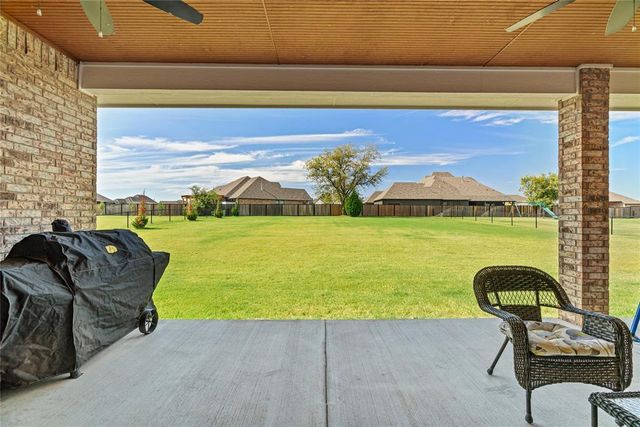 12825 Parkside Drive, Oklahoma City, OK 73173