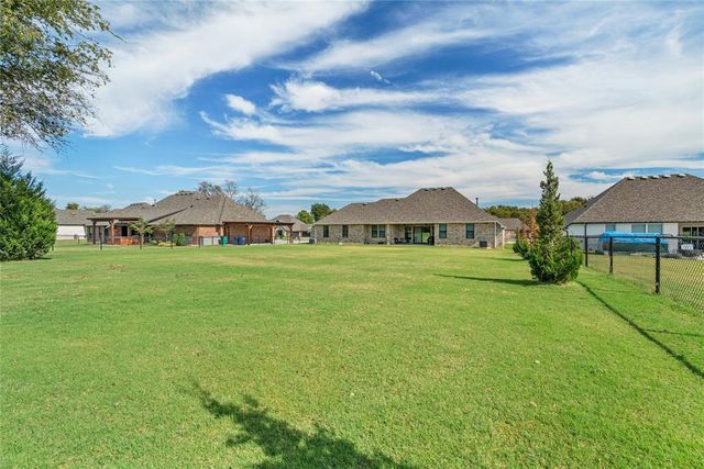 12825 Parkside Drive, Oklahoma City, OK 73173