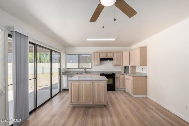 1025 E GREENWAY Drive, Tempe, AZ 85282