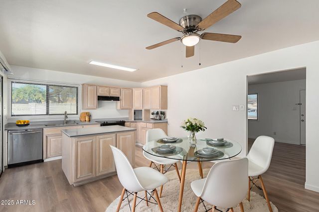 1025 E GREENWAY Drive, Tempe, AZ 85282