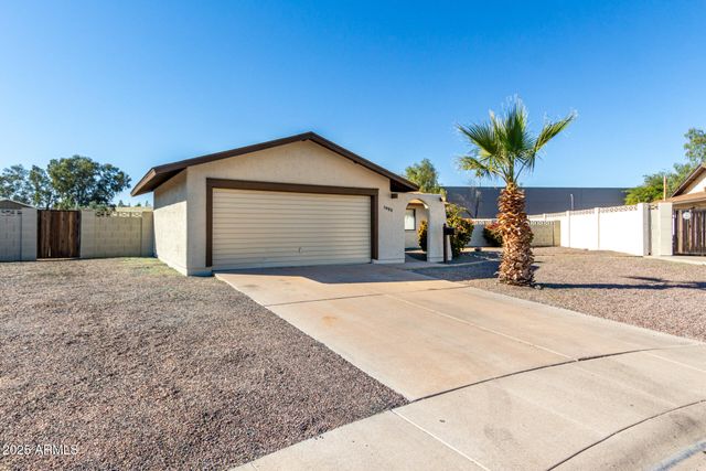 1025 E GREENWAY Drive, Tempe, AZ 85282
