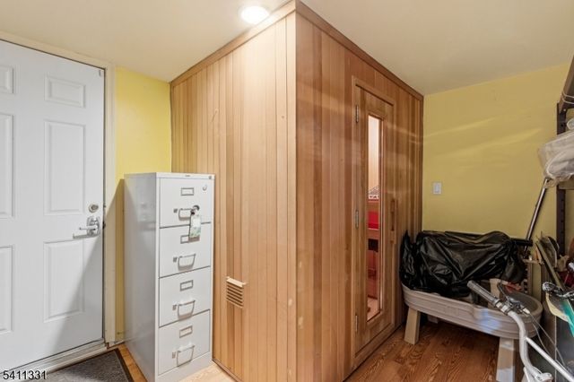 328 Hillside Ave, Livingston Twp., NJ 07039