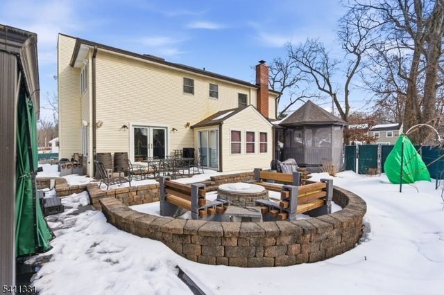 328 Hillside Ave, Livingston Twp., NJ 07039