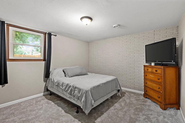 2418 Wesley Avenue, Janesville, WI 53545