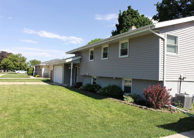 2418 Wesley Avenue, Janesville, WI 53545