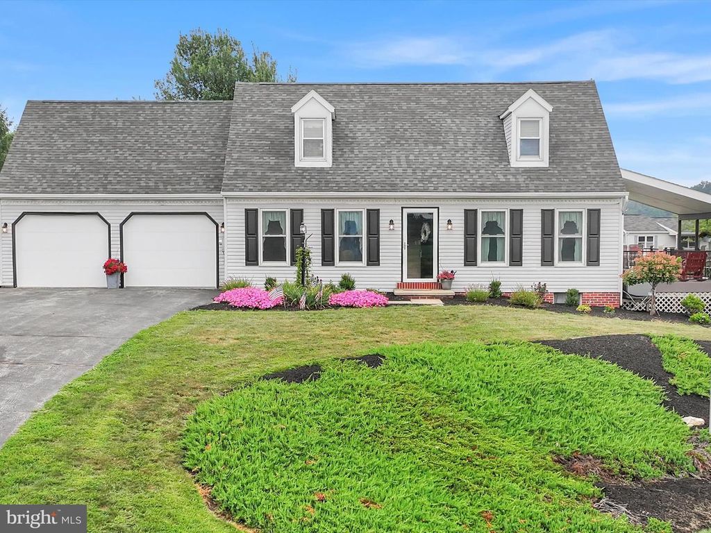 2202 KILMER RD, Manheim, PA 17545