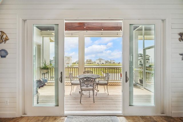 7 Ramrod, Hitchcock, TX 77563