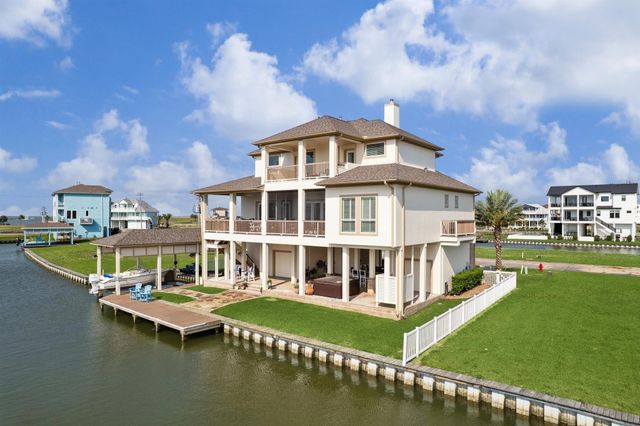 7 Ramrod, Hitchcock, TX 77563