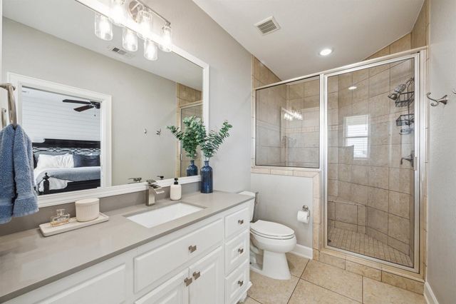 7 Ramrod, Hitchcock, TX 77563