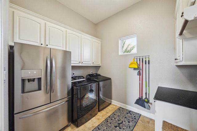 7 Ramrod, Hitchcock, TX 77563