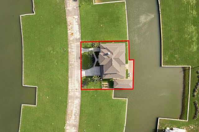 7 Ramrod, Hitchcock, TX 77563