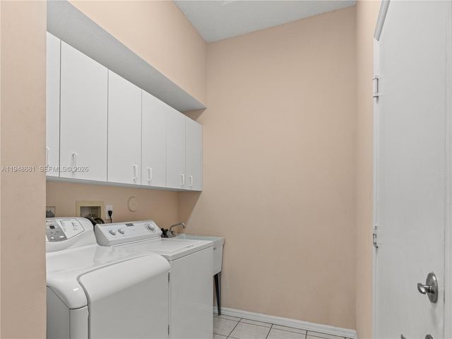 10168 Lombardy Dr, Tamarac, FL 33321