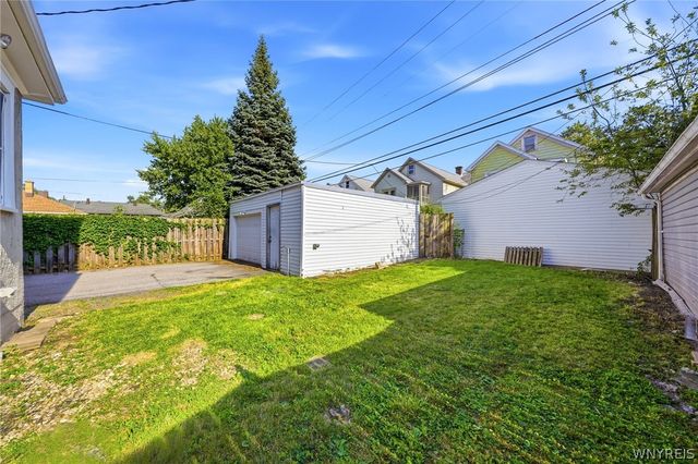 51 Delwood Road, Tonawanda, NY 14217