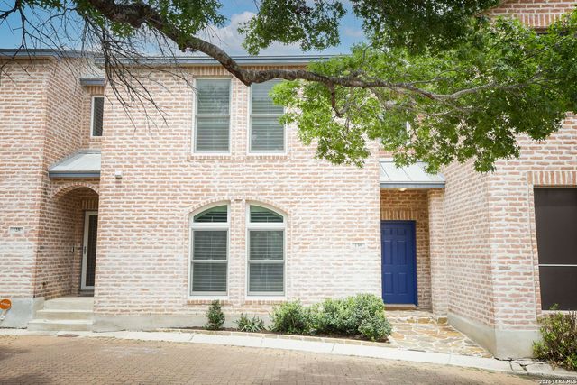 130 Oakwell Farms Parkway, San Antonio, TX 78218