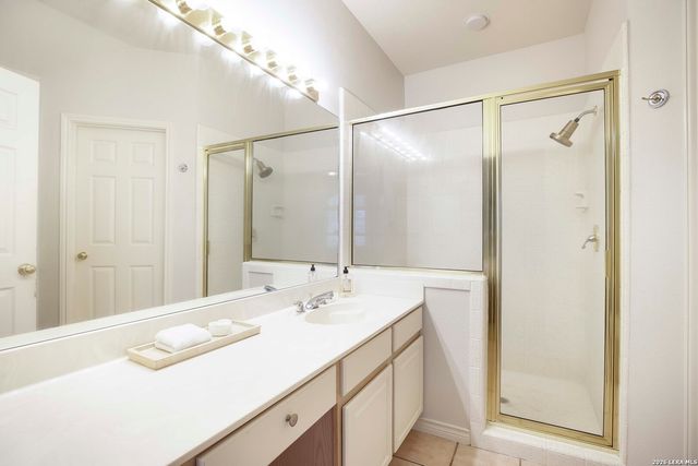 130 Oakwell Farms Parkway, San Antonio, TX 78218