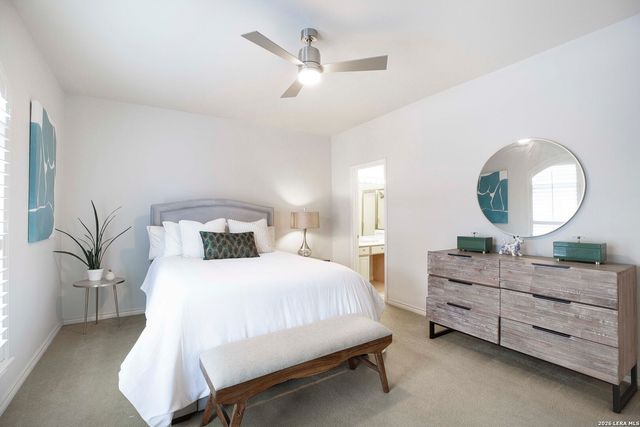 130 Oakwell Farms Parkway, San Antonio, TX 78218
