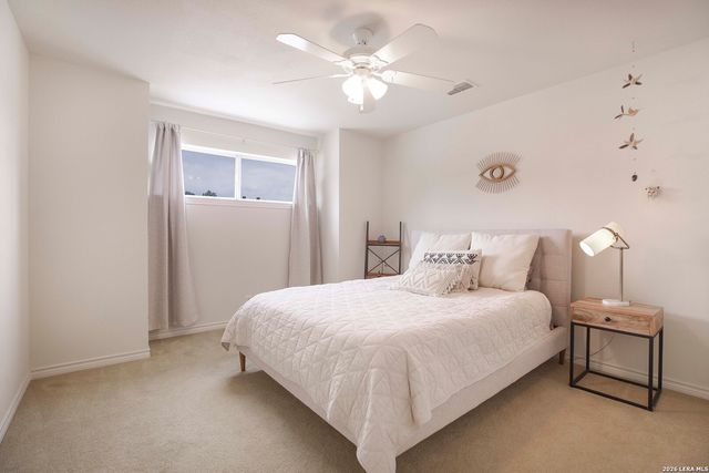 130 Oakwell Farms Parkway, San Antonio, TX 78218