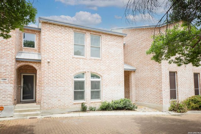 130 Oakwell Farms Parkway, San Antonio, TX 78218