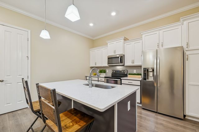 2355 Fairchild Cir Unit 102, Nolensville, TN 37135