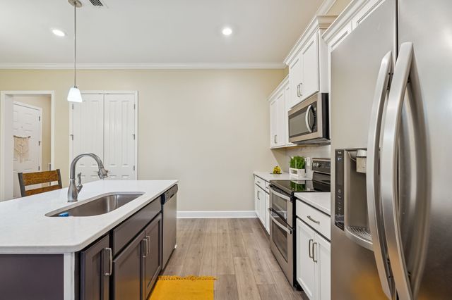 2355 Fairchild Cir Unit 102, Nolensville, TN 37135