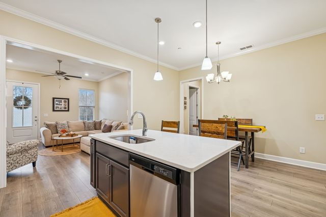 2355 Fairchild Cir Unit 102, Nolensville, TN 37135